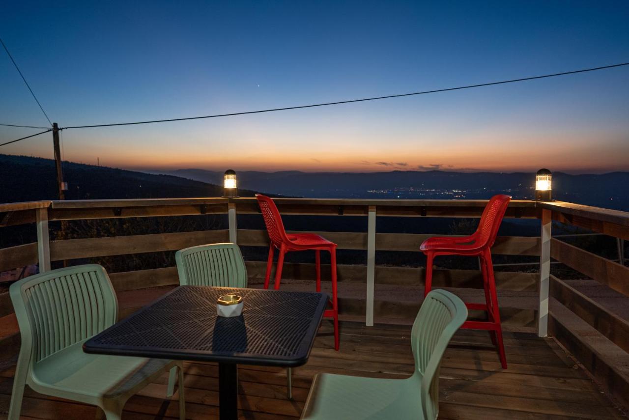 Sunset B&B Ein Kinya Екстериор снимка