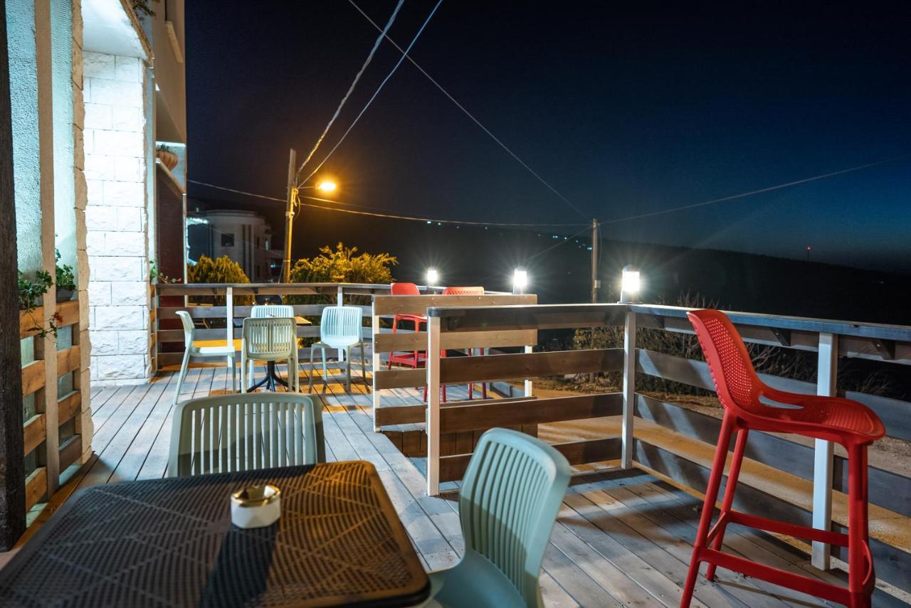 Sunset B&B Ein Kinya Екстериор снимка
