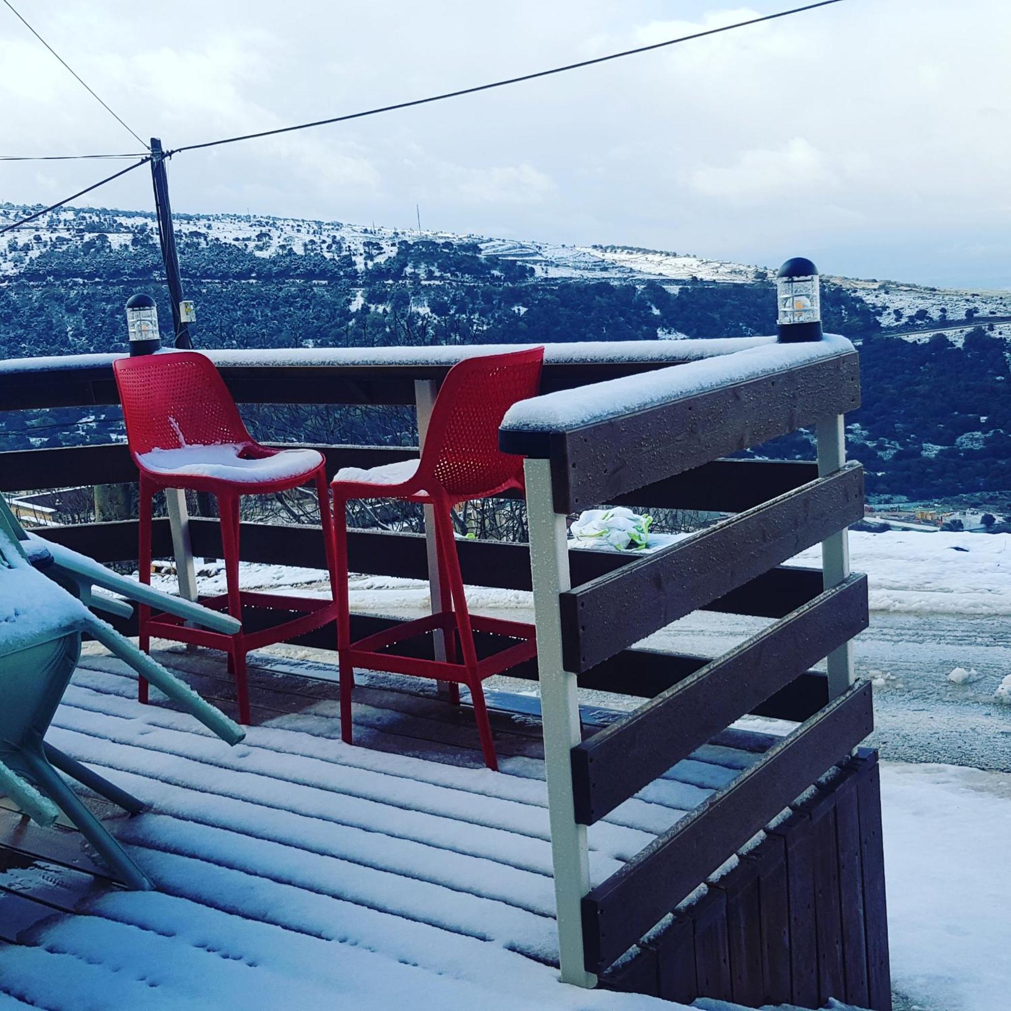 Sunset B&B Ein Kinya Екстериор снимка