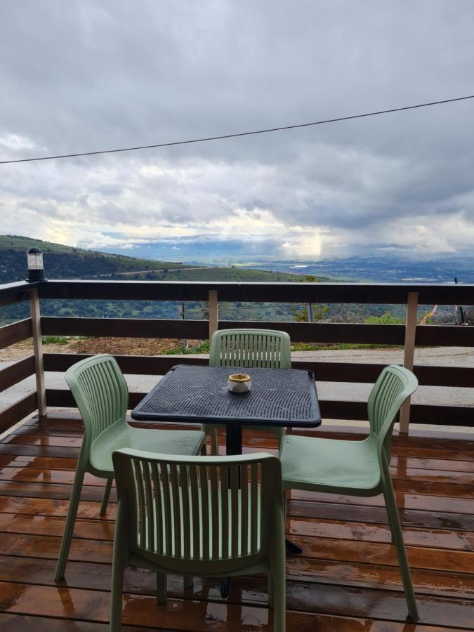 Sunset B&B Ein Kinya Екстериор снимка